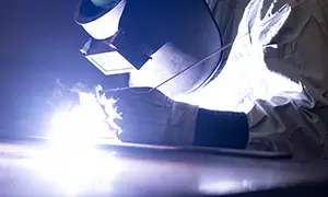 【開発環境】株式会社明菱|工事事業・樹脂製造事業・樹脂販売事業|