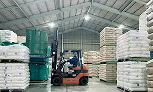 【開発環境】株式会社明菱|工事事業・樹脂製造事業・樹脂販売事業|